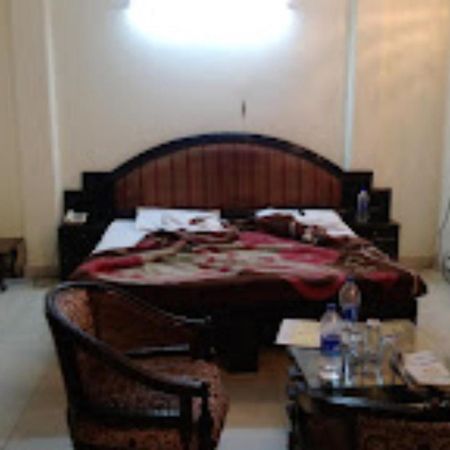 Hotel Punjab , Saharanpur Eksteriør billede