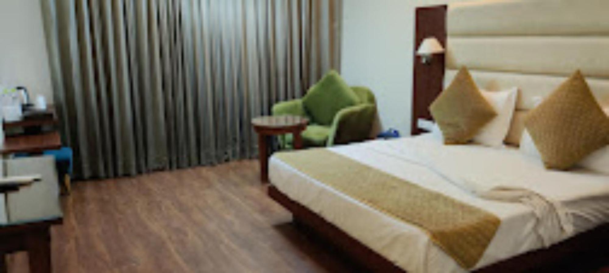 Hotel Punjab , Saharanpur Eksteriør billede